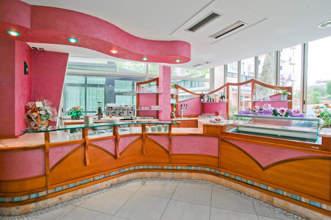 Hotel Le Lune กัตเตโออามาเร ภายนอก รูปภาพ